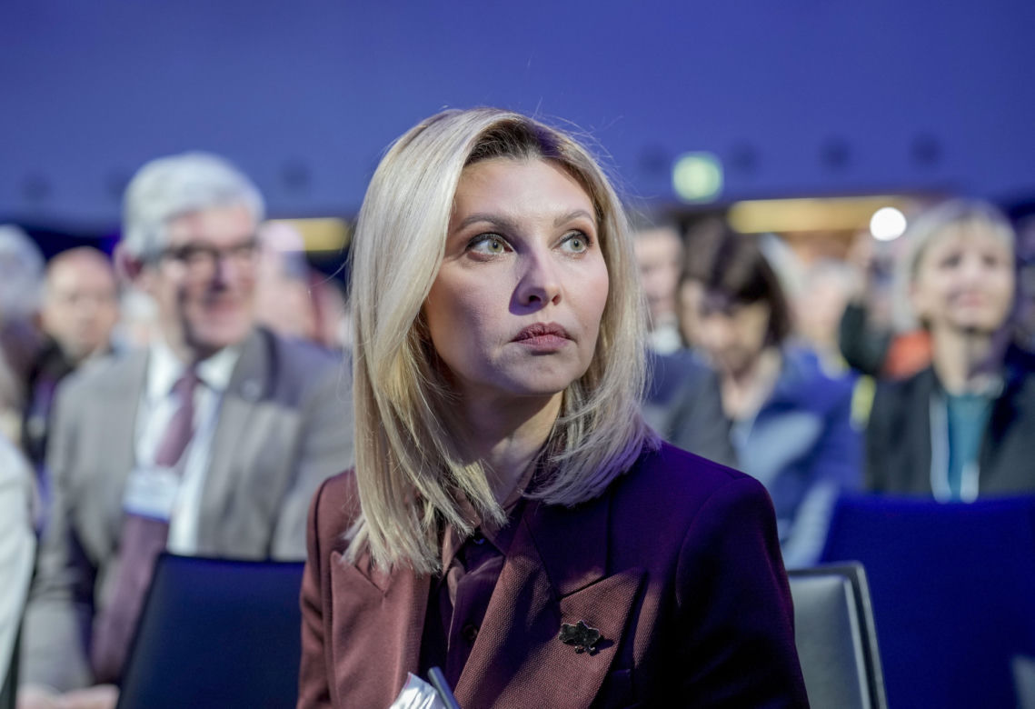 Jolanta Kwaśniewska vs. Ołena Zełenska. Ekspert ocenia