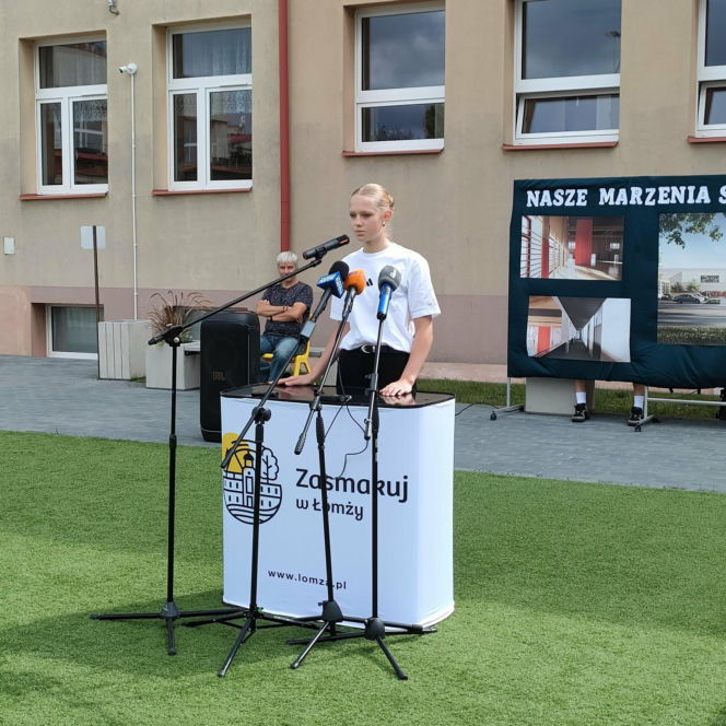 Umowa na budowę hali sportowej w Sp4 ze schronem w Łomży podpisana. Kiedy powstanie obiekt?