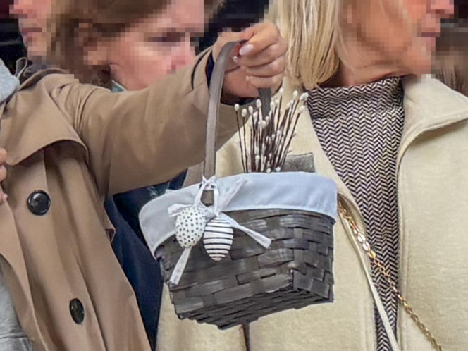 Marta Manowska ze święconka