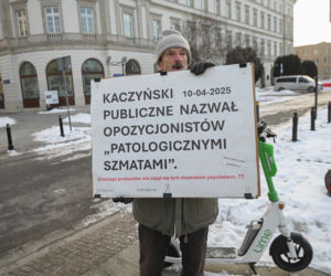 Jarosław Kaczyński na obchodach miesięcznicy smoleńskiej