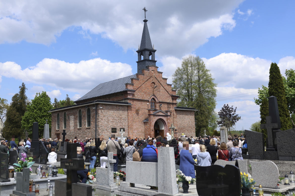 Tłumy żegnają 8-letniego Kamilka z Częstochowy. Serce pęka