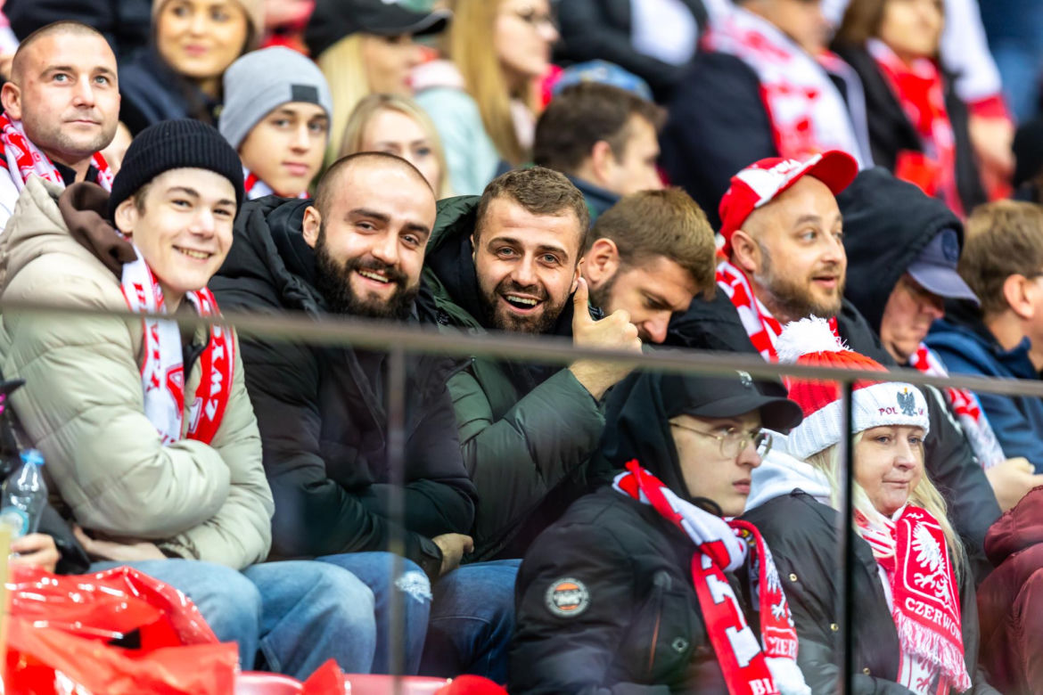 Kibice na meczu Polska -Mołdawia
