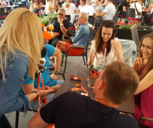 Ekipa Eska Summer City w bydgoskim pubie TRAVA