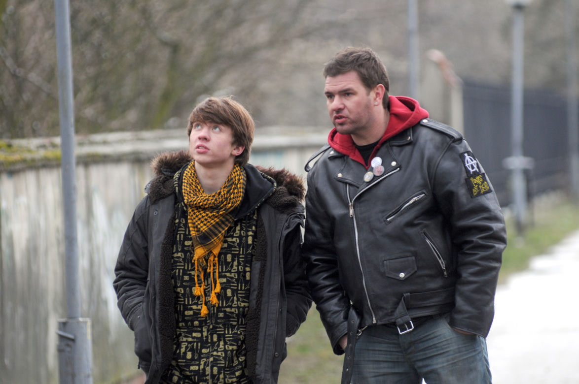 39 i pół. Darek (Tomasz Karolak), Patryk (Alan Andersz)