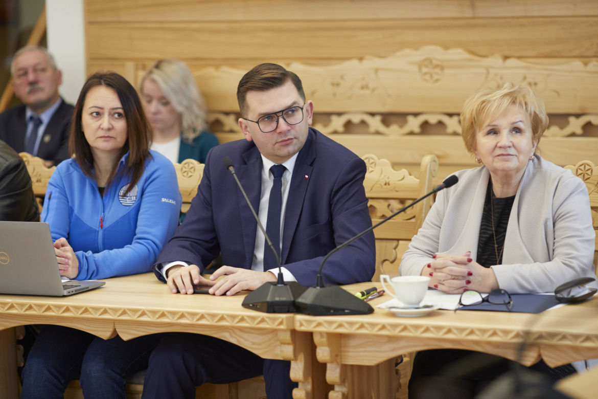 Posiedzenie Wojewódzkiego Zespołu Zarządzania Kryzysowego "Bezpieczne ferie dla dzieci i młodzieży w województwie małopolskim – 2023"