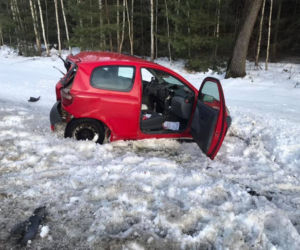 Lewonie. Volskwagen wjechał w toyotę. Dwie osoby ranne [ZDJĘCIA]