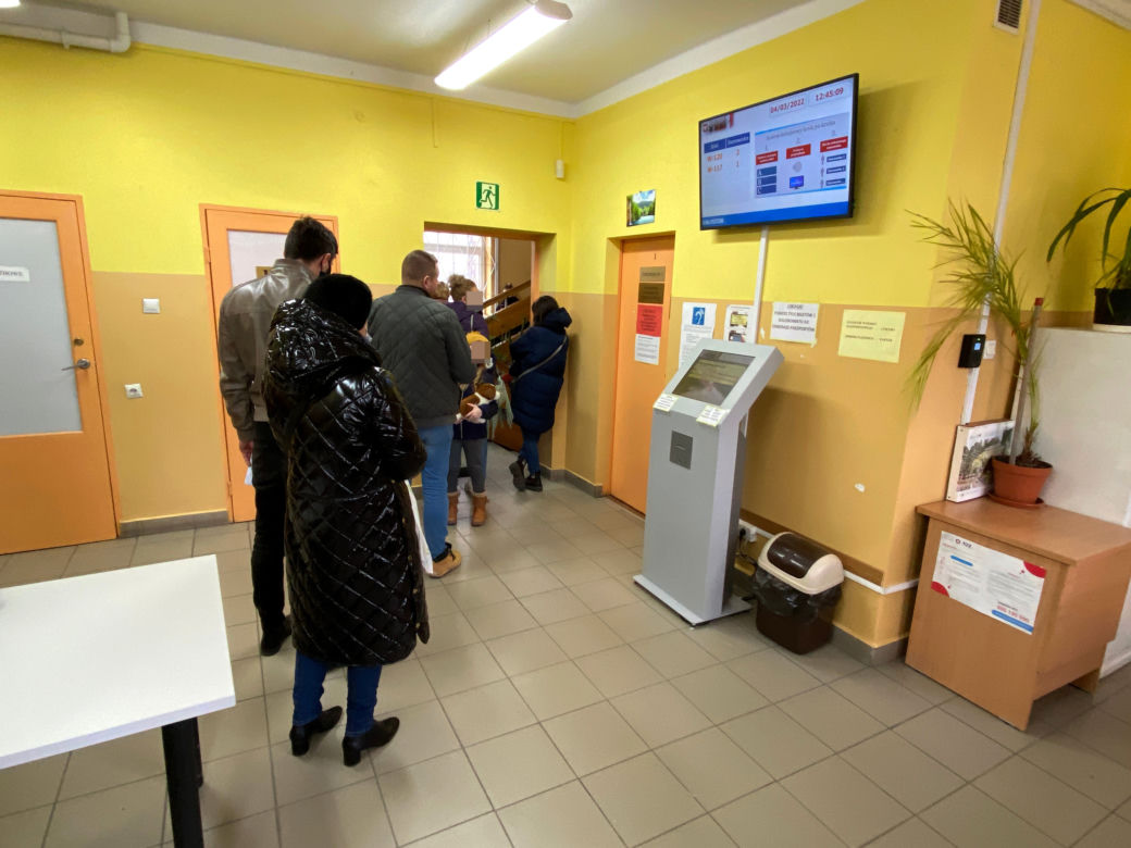 Białystok. Ogromna kolejka po paszport - 4.03.2022