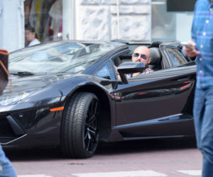 Patryk Vega jeździ Lamborghini