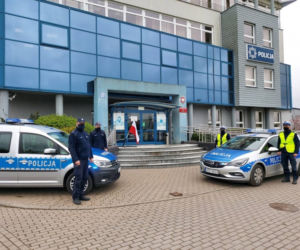 Łódzkie: WZRUSZAJĄCE gesty hołdu i pamięci! Tak policjanci pożegnali swojego kolegę! 