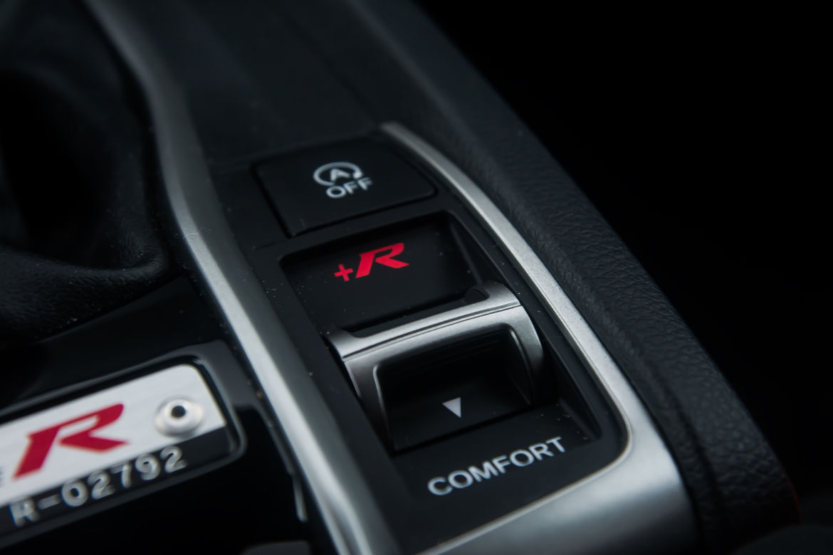 Honda Civic Type R 2.0 i-VTEC Turbo 320 KM
