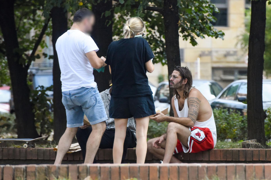 Radzimir Dębski umówił się ze znajomymi na burgera