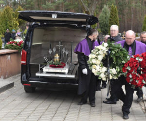 Tadeusz Rydzyk na pogrzebie wybitnego tenora pod Bydgoszczą