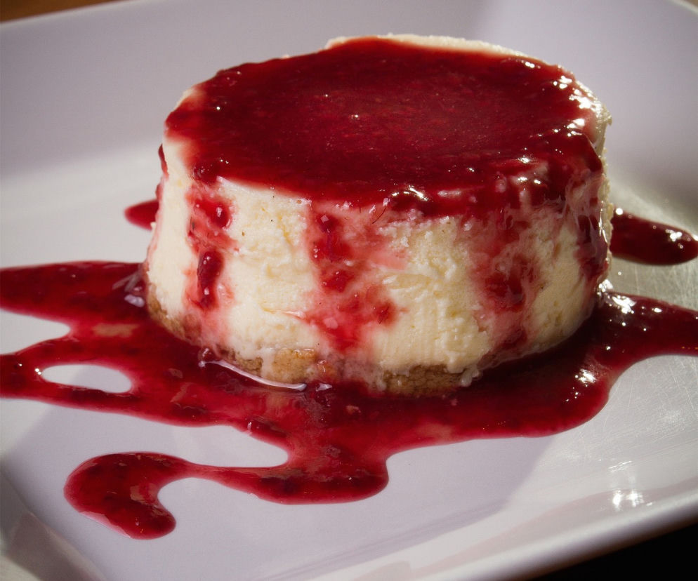 Pudding twarogowy-wiśniowy: przepis na smaczny deser