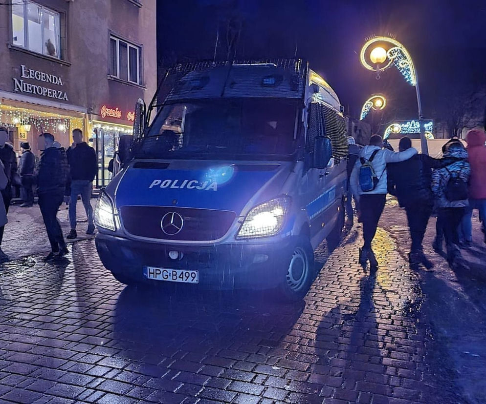 Zakopane: wjechał samochodem na Krupówki. Otrzymał gigantyczny mandat!