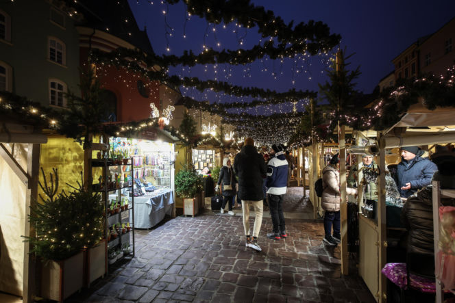 Kiermasz Bożonarodzeniowy na Małym Rynku w Krakowie