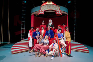 „W 80 dni dookoła świata. Tam i z powrotem”  Teatralna podróż przez kontynenty