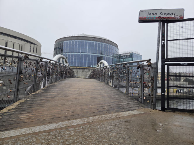 Duże opóźnienie rozbudowy Opery Nova. IV krąg wciąż w budowie