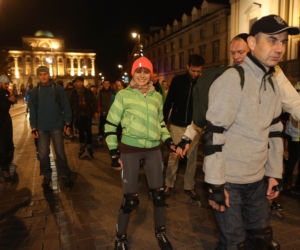 Nightskating. Warszawa na rolkach [Zdjęcia]