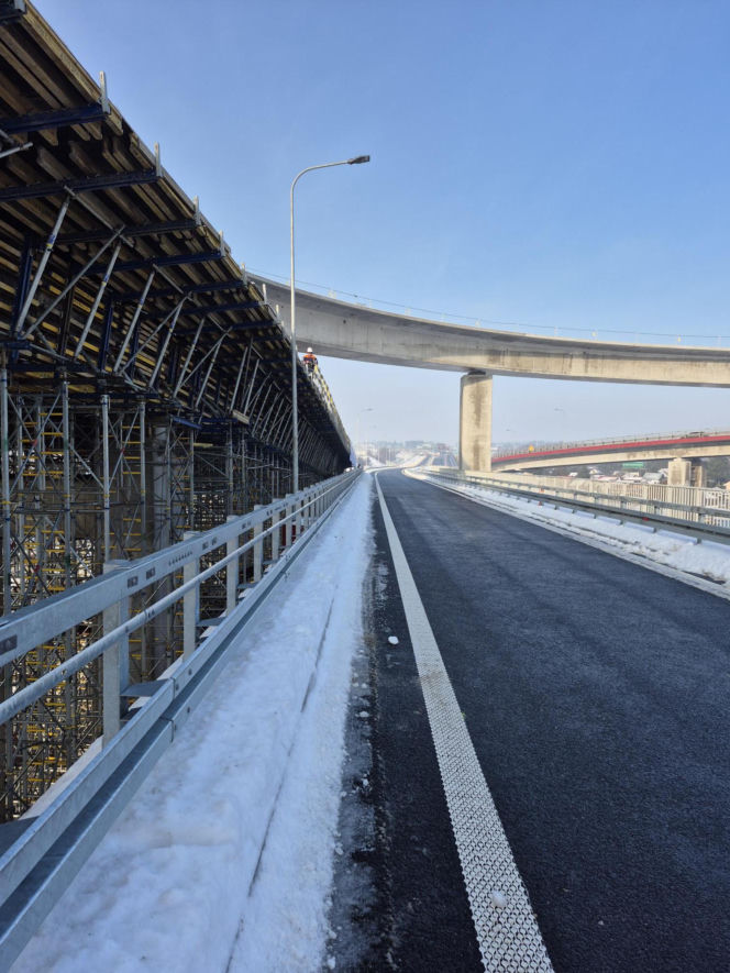 15 stycznia 2026 otwarto nowy zjazd z Północnej Obwodnicy Krakowa (POK) na S7 w kierunku Warszawy na węźle Mistrzejowice