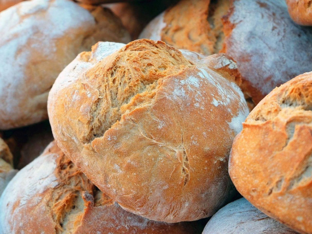Chleb Magdy na zakwasie z mąki żytniej 1kg - 39 zł