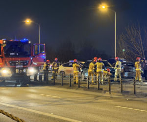 Zderzenie czterech aut na moście w Warszawie