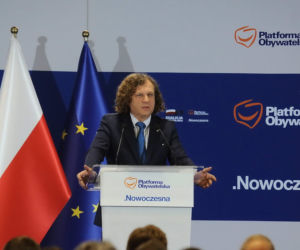 Platforma holuję Nowoczesną