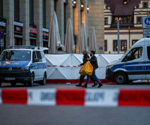 Dwoje zabitych i 80 rannych w Niemczech! Sprawca wjechał w tłum, był znany policji