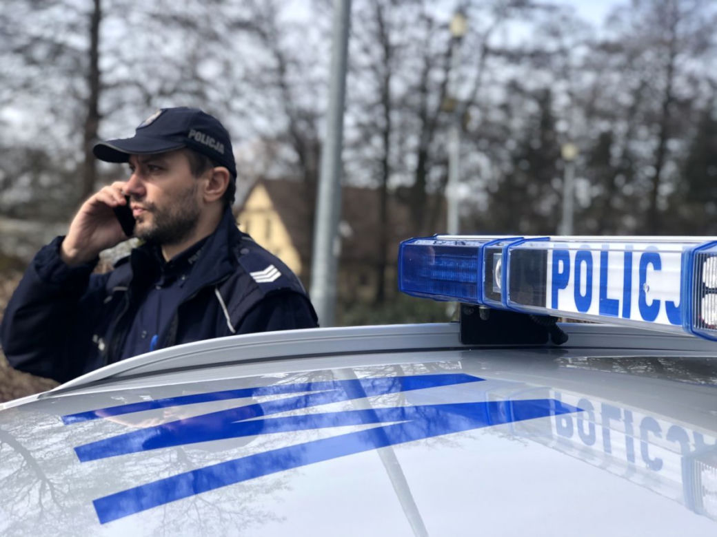 Szczecińscy policjanci kontrolują przestrzeganie kwarantanny