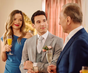 Na Wspólnej, odcinek 4174: Prowokacja Kaliny w dniu ślubu kończy się dramatycznym upadkiem ze schodów - ZDJĘCIA