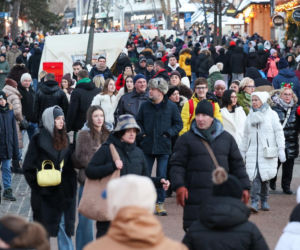 Fatalne warunki w Tatrach. Jest mroźno, ślisko, a szlaki są zasypane śniegiem. TPN ostrzega turystów