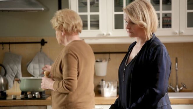 M jak miłość odc. 1225. Marta (Dominika Ostałowska), Barbara (Teresa Lipowska)