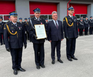 Uroczyste Obchody Dnia Strażaka w Starachowicach. Odznaczenia, awanse i wyróżnienia dla strażaków