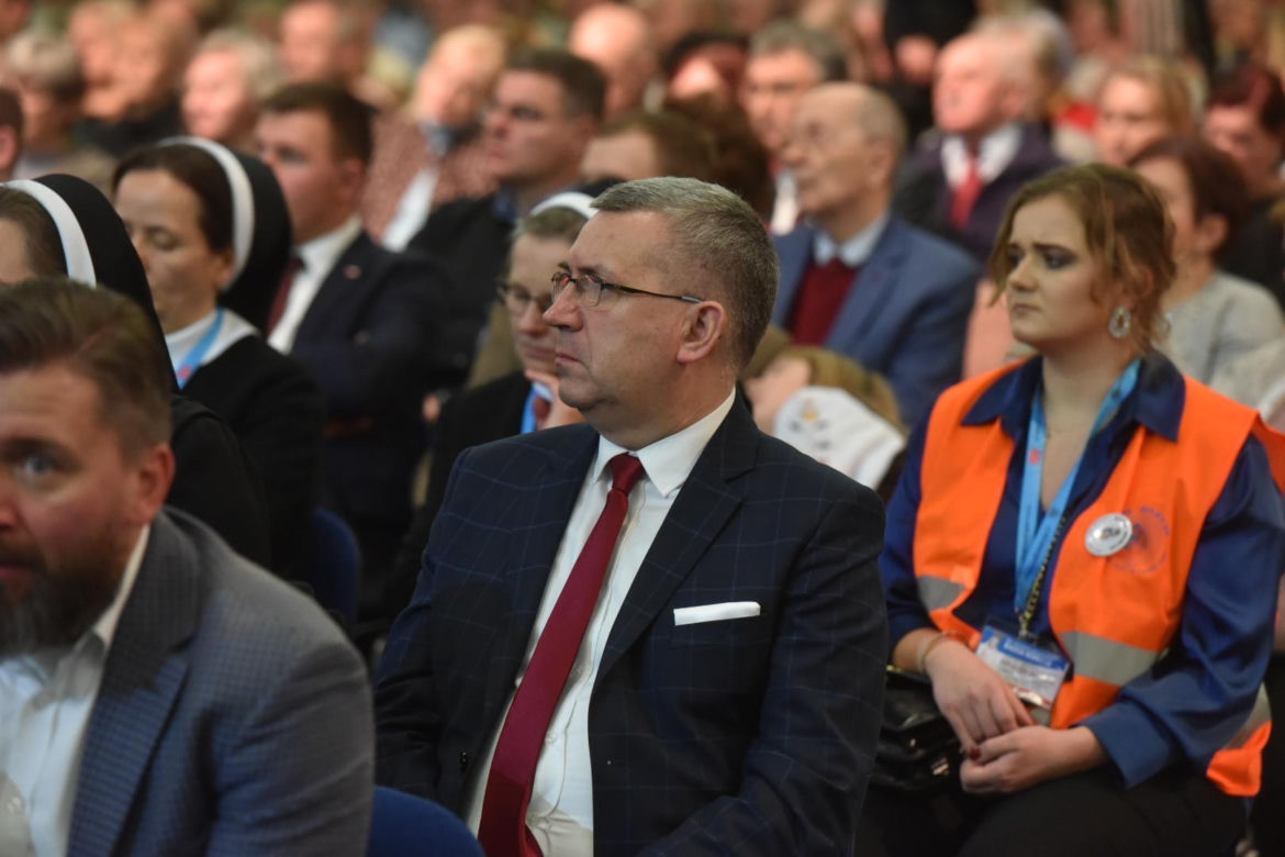 Urodziny Radia Maryja. Tak ojciec Rydzyk i jego zwolennicy świętowali w Toruniu