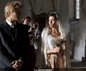 Dama w czarnym welonie. Anita (Ursula Corber), Matteo (Jaime Olias)