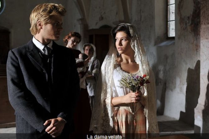 Dama w czarnym welonie. Anita (Ursula Corber), Matteo (Jaime Olias)