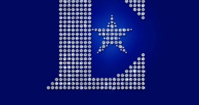 Diamonds - zestaw hitów Eltona Johna już w sprzedaży!  