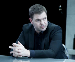 Tomasz Karolak na archiwalnych zdjęciach. Tak wyglądał na początku kariery