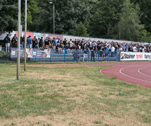 Kibice Kolejorza na meczu z Polonią Leszno