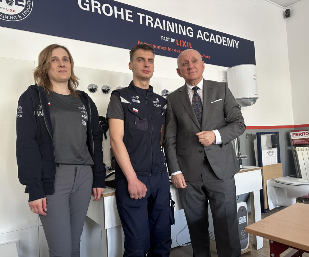 Ostrowski uczeń najlepiej montuje rury! Jedzie do Chin na WORLD SKILLS!