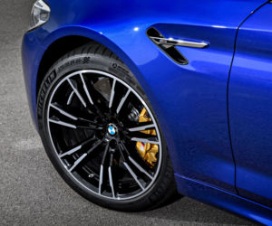 BMW M5 4.4 V8 biturbo M xDrive