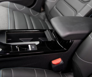 Citroen C4 1.2 PureTech 130 EAT8 Shine