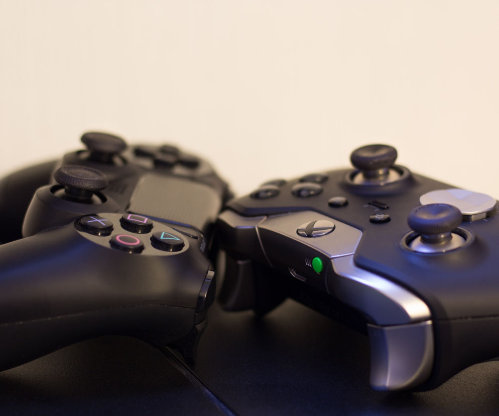 Sprawdziliśmy ceny konsoli do gier na Black Friday 2022. X-box, PlayStation, Nintendo itd. Jest w czym wybierać