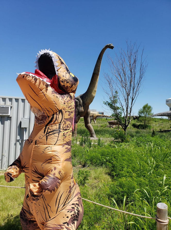 Piorun trafił prosto w dinozaura! Zobacz, co z niego zostało