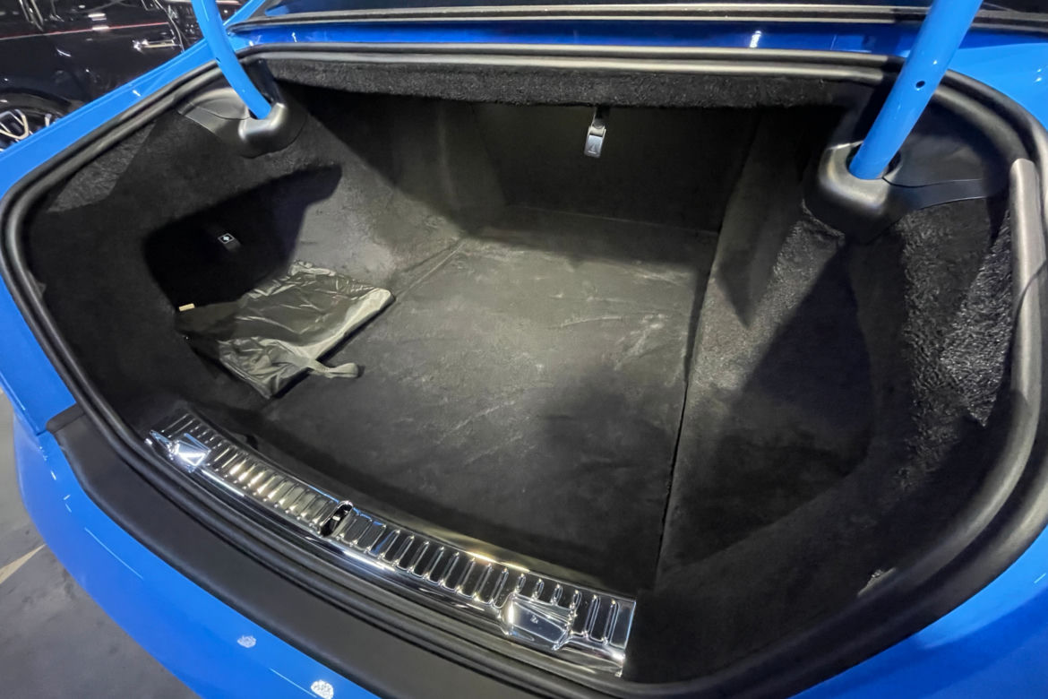 Rolls-Royce Black Badge Ghost