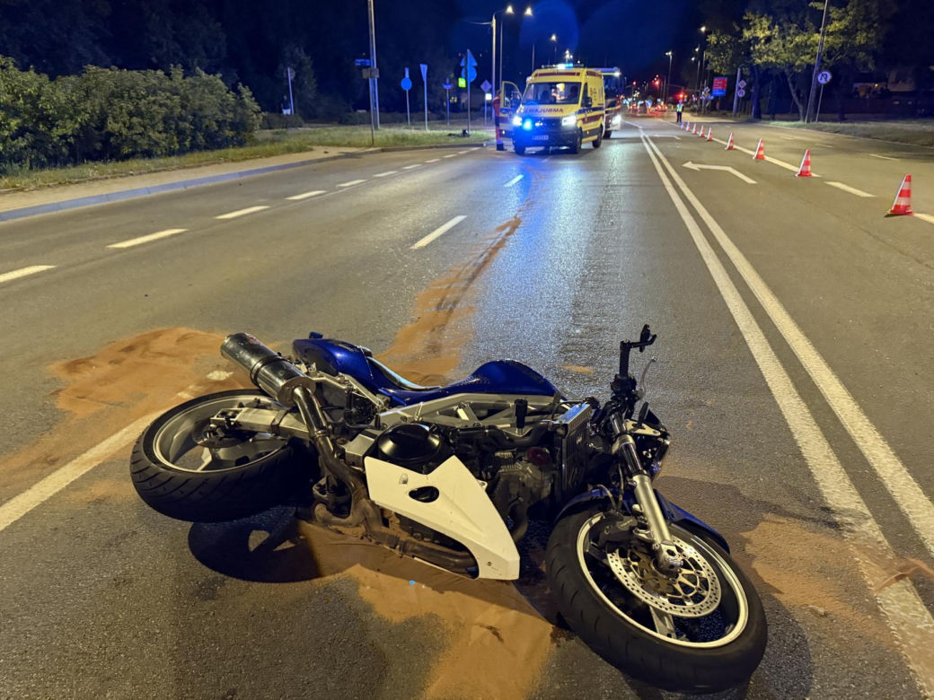 Dramat na Bemowie. Busem wjechał w motocyklistę i uciekł
