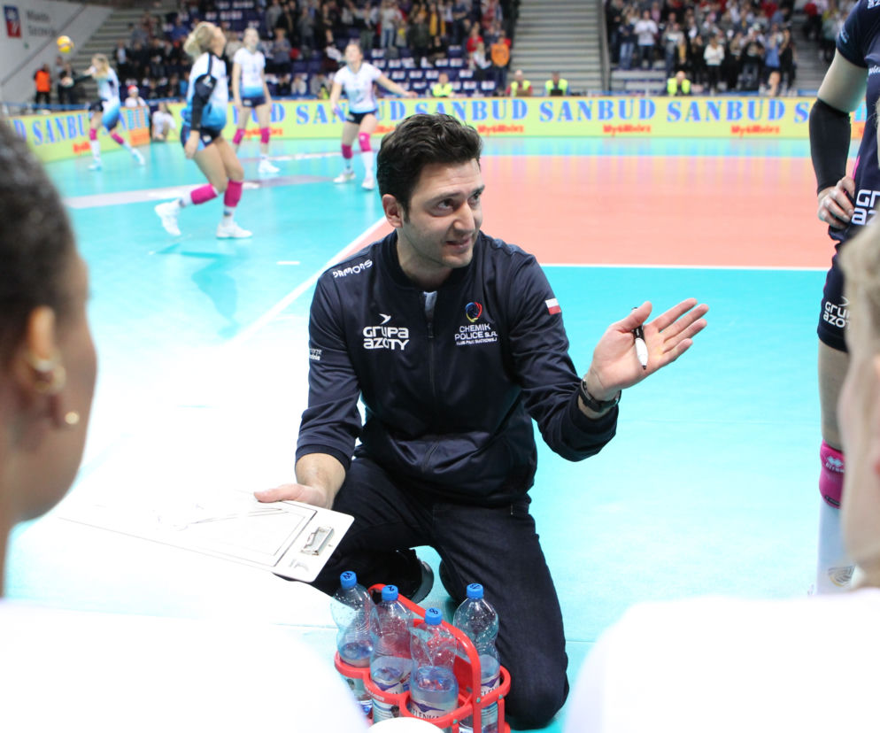 Siatkówka, Chemik Police, trener, Ferhat Akbas