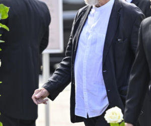 Zaskakujący widok na pogrzebie Frycza. Pojawili się żołnierze