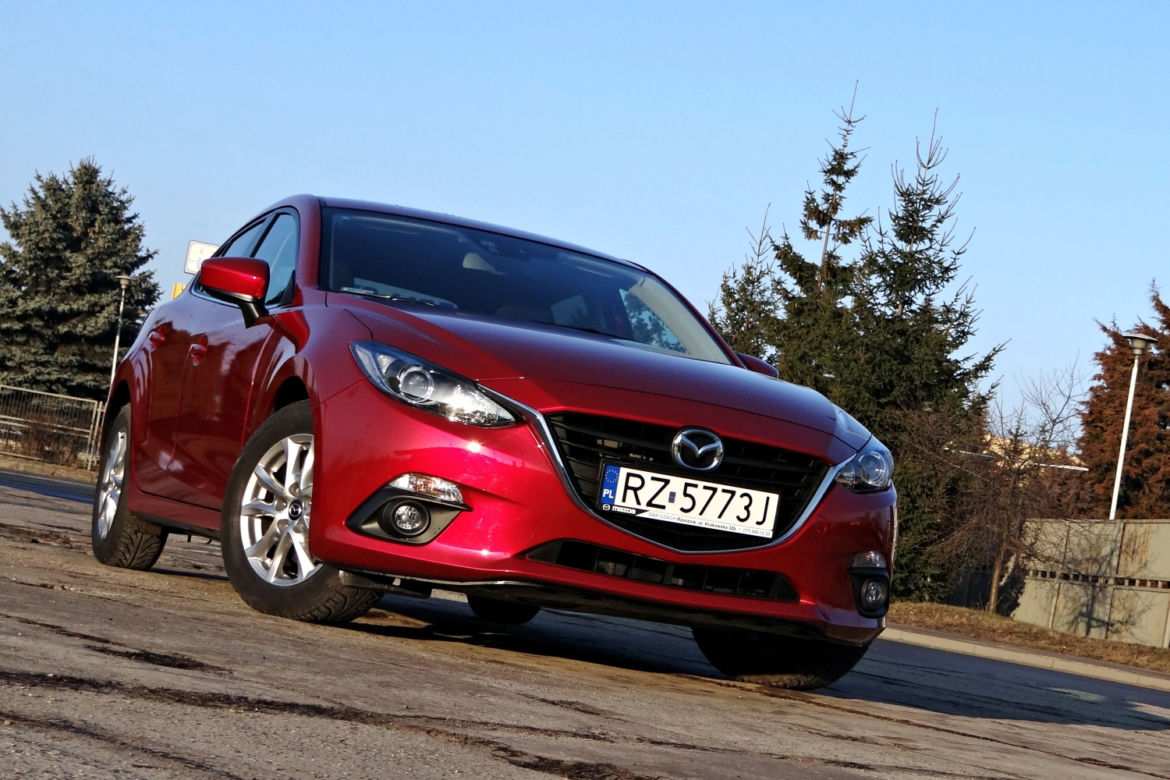 nowa Mazda 3