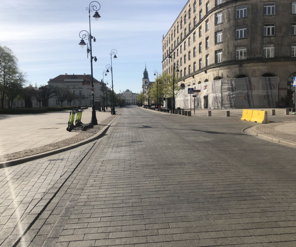 Tylko piesi i rowerzyści. Nowy Świat i Krakowskie Przedmieście ponownie weekendowym deptakiem