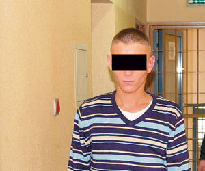 Pobili kierowcę i napluli mu w twarz